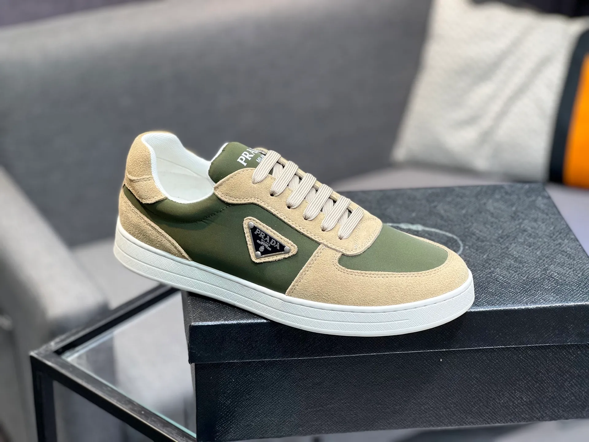 Men's men's shoes 💰440 [PRADA—Prada] latest model 🙈original replica! 👟👟👟Available here. The workmanship is top-notch. The upper is made of Italian 🇮🇹Imported calfskin. ❗️Breathable genuine leather lining @Suitable for travel. The original version has an enlarged engraved sole, making it suitable for all kinds of travels, showing low-key luxury. Let quality speak for itself. Color: Size: 38-44